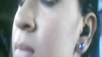 সুদর্শন পিক আপ পদ্ধতি এবং টাকা দিতে একটি মুরগির বাংলাচুদাচুদি বই প্রয়োজন হয় না
