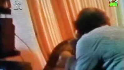 পার্কে সেক্স। ঝোপের মধ্যে) বাংলাচুদাচুদি ভিডিও