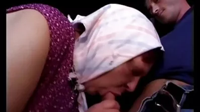 আমাকে ধরতে পারলে বাংলাচুদাচুদি ধরো
